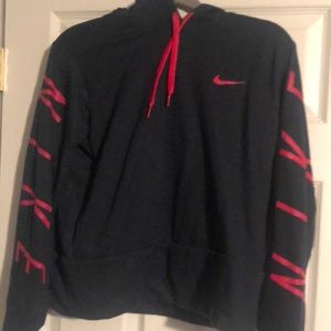 Nike pullover sweatshirt